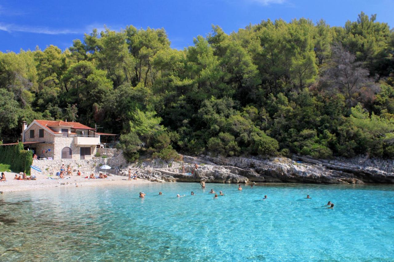 Apartments With A Parking Space Zavalatica, Korcula - 4453 Екстер'єр фото