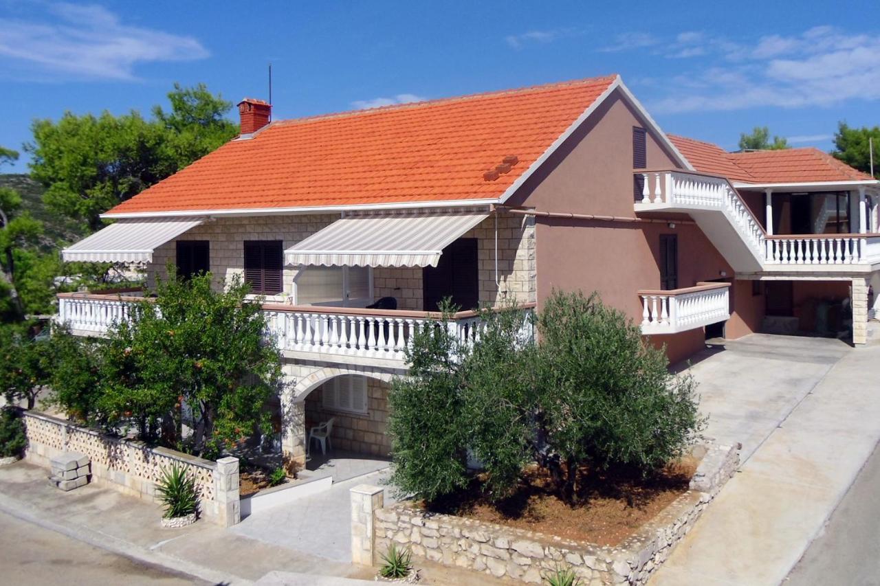 Apartments With A Parking Space Zavalatica, Korcula - 4453 Екстер'єр фото