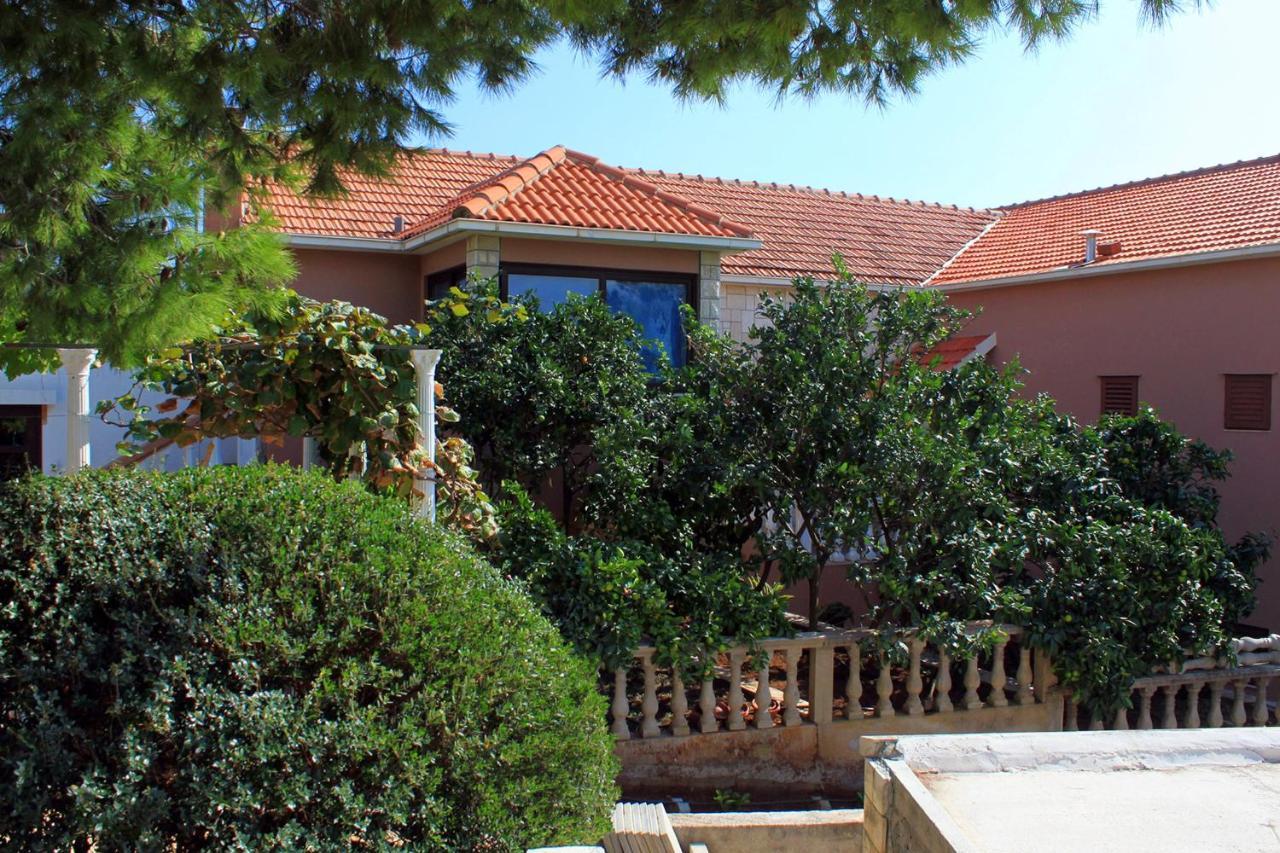 Apartments With A Parking Space Zavalatica, Korcula - 4453 Екстер'єр фото