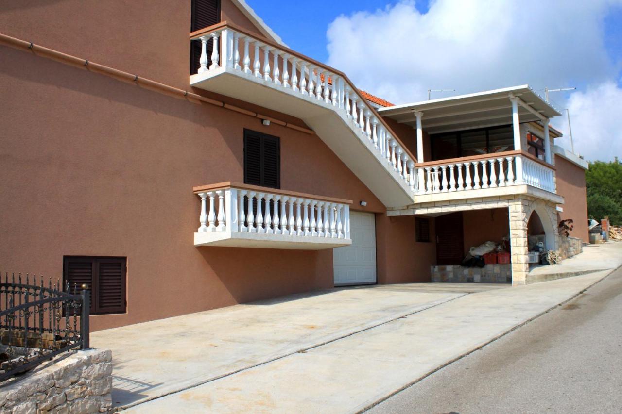 Apartments With A Parking Space Zavalatica, Korcula - 4453 Екстер'єр фото