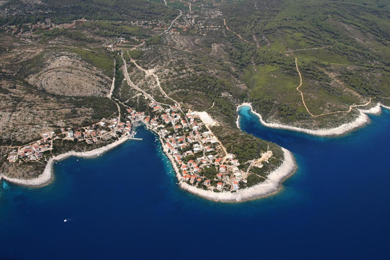Apartments With A Parking Space Zavalatica, Korcula - 4453 Екстер'єр фото