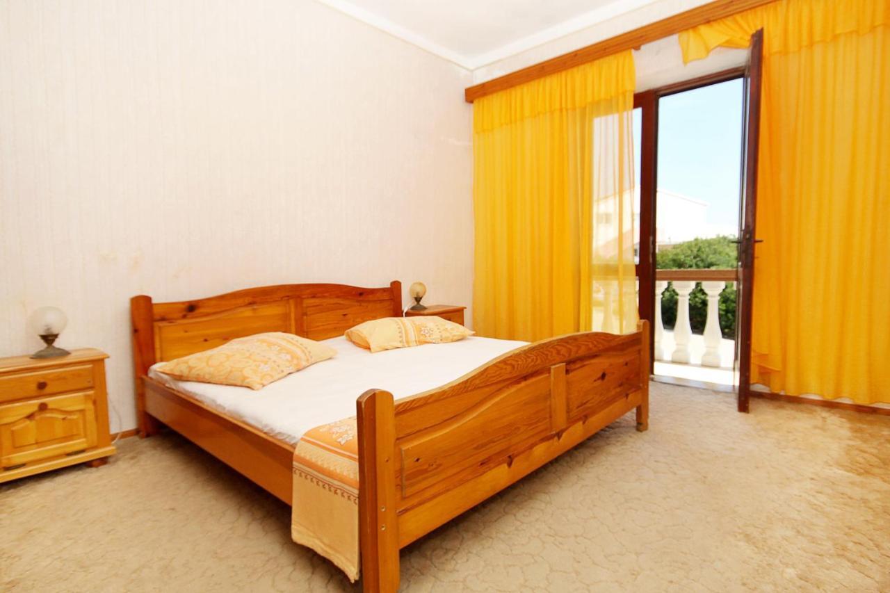 Apartments With A Parking Space Zavalatica, Korcula - 4453 Екстер'єр фото