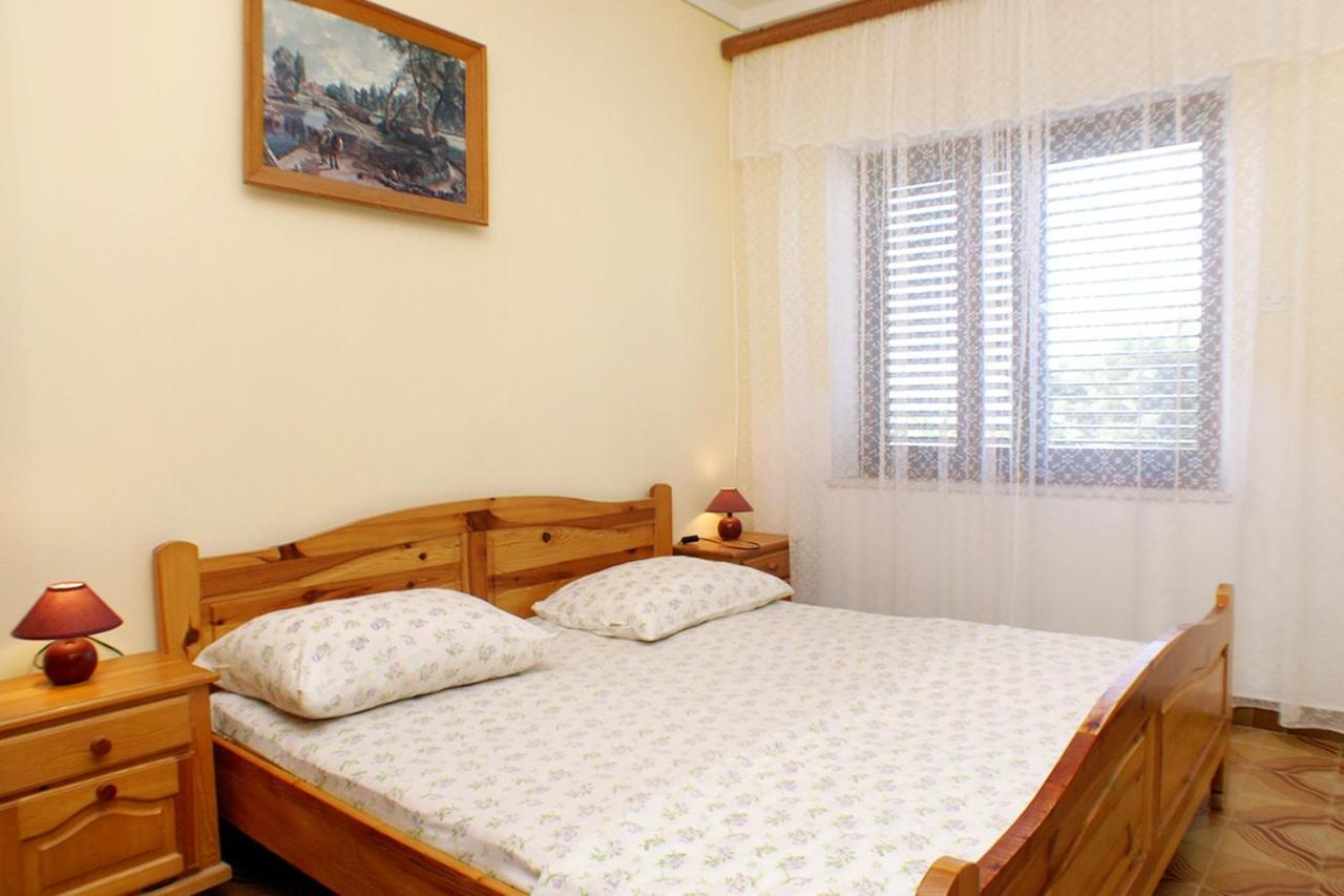 Apartments With A Parking Space Zavalatica, Korcula - 4453 Екстер'єр фото