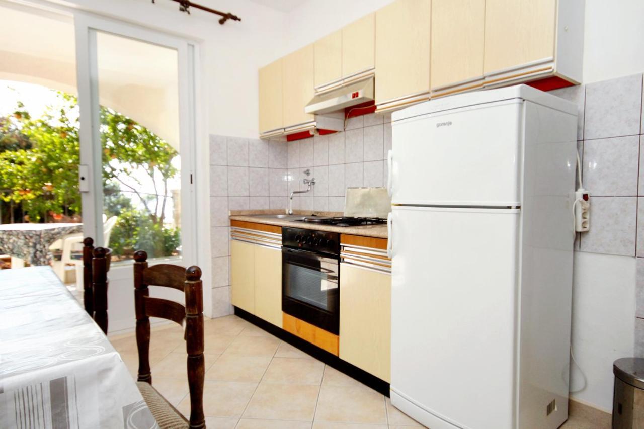 Apartments With A Parking Space Zavalatica, Korcula - 4453 Екстер'єр фото