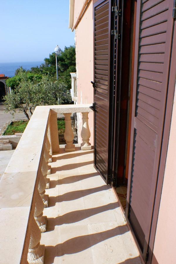 Apartments With A Parking Space Zavalatica, Korcula - 4453 Екстер'єр фото